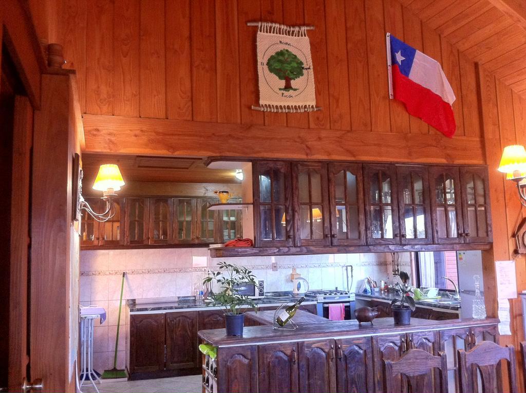 Hostal El Nogal Pucón Exteriör bild