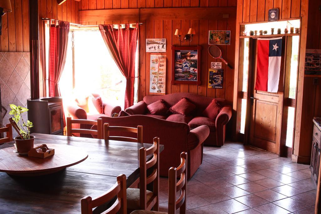 Hostal El Nogal Pucón Exteriör bild