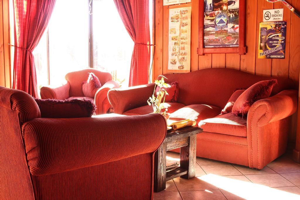 Hostal El Nogal Pucón Exteriör bild